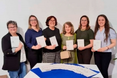 Vereadora Lucy  com as Secretárias Márcia (Des.Econômico),Rosiane(Educação), Solange(Administração) e Rosangela(Saúde)ladeando a autora